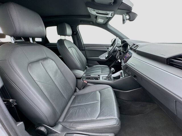 2020 Audi Q3 quattro Premium 45 TFSI