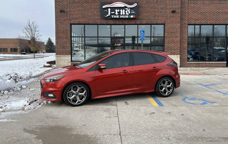 2018 Ford Focus ST's photo