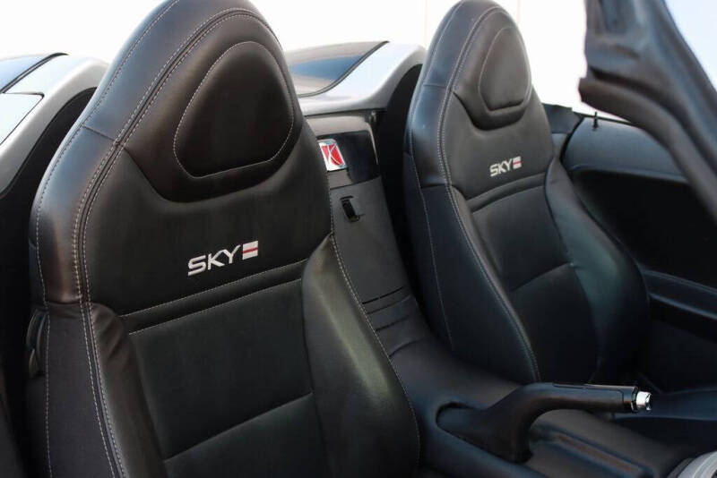 2009 Saturn SKY Red Line