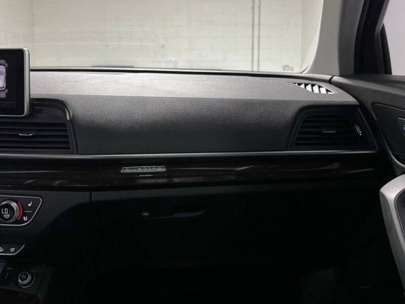 2020 Audi Q5 quattro Premium Plus 45 TFSI