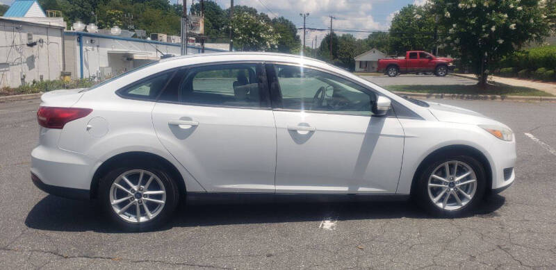 2017 Ford Focus SE