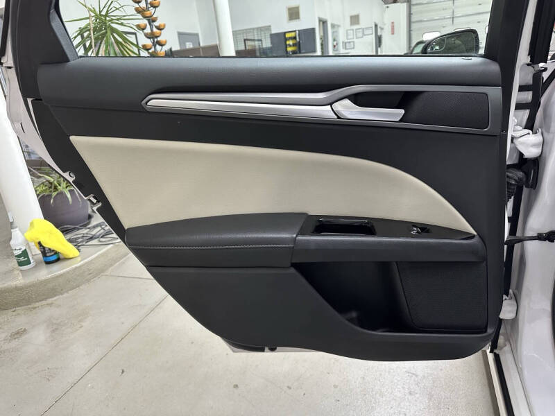 2016 Ford Fusion Energi Titanium