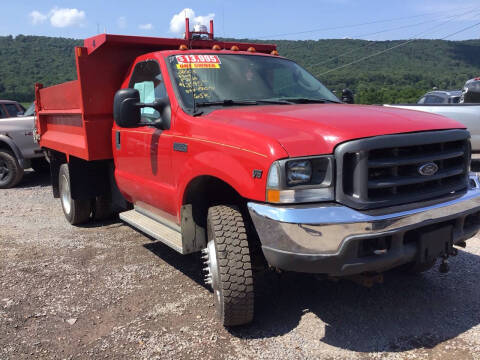 2003 Ford F-550 Super Duty for sale at Troy's Auto Sales in Dornsife PA