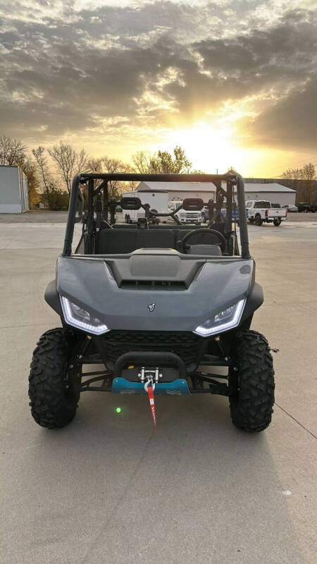 2024 Segway UT10 CREW