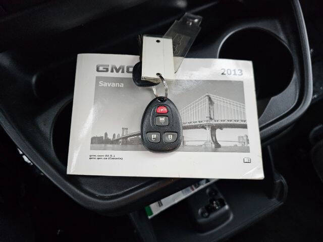 2013 GMC Savana LT 3500