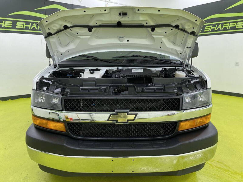 2022 Chevrolet Express 2500