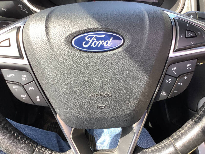 2019 Ford Edge SEL