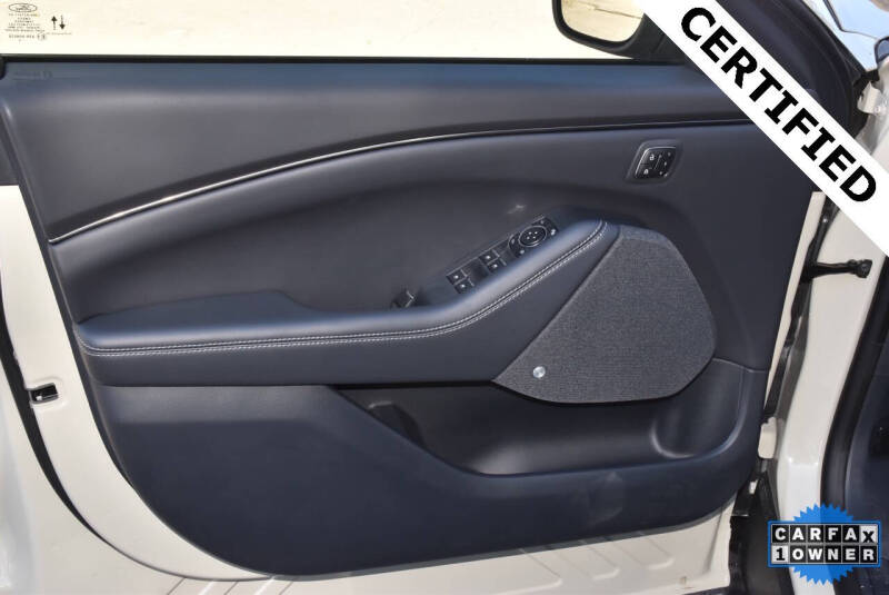 2025 Ford Mustang Mach-E Premium