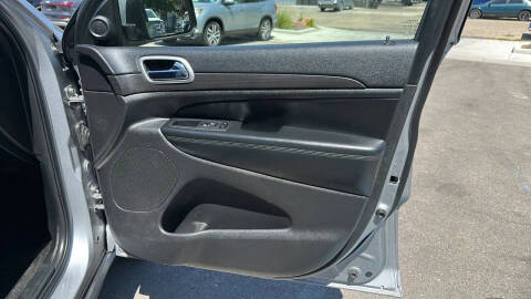 2018 Jeep Grand Cherokee Laredo E