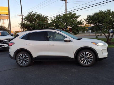 2020 Ford Escape Titanium
