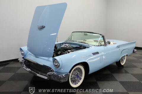 1957 Ford Thunderbird
