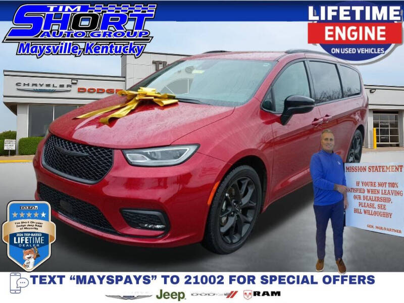 2024 Chrysler Pacifica Touring L's photo