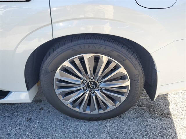 2026 Infiniti QX80 Luxe