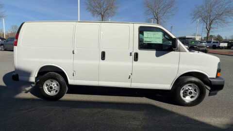 2025 GMC Savana 2500