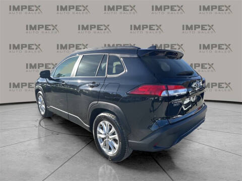 2025 Toyota Corolla Cross LE