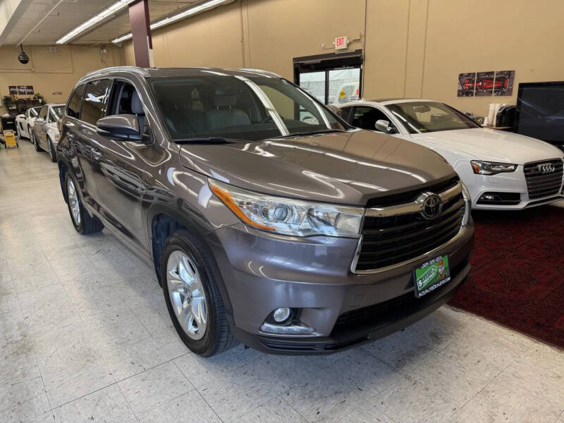 2016 Toyota Highlander Limited Platinum