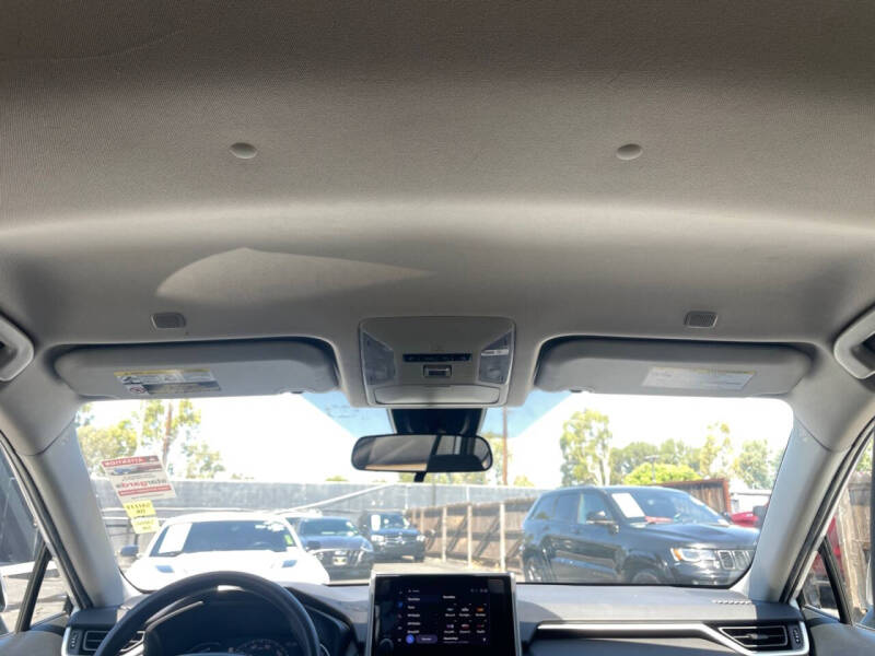 2023 Toyota RAV4 Hybrid LE