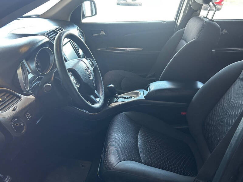2018 Dodge Journey SXT - Photo 9
