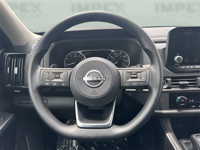 2024 Nissan Pathfinder S