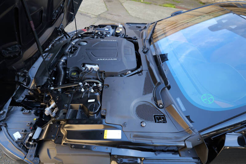 2021 Jaguar F-TYPE R