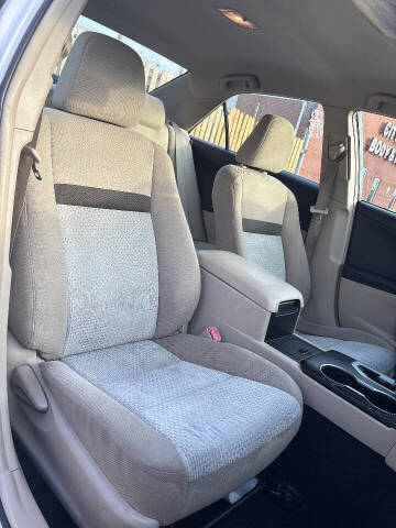 2012 Toyota Camry LE