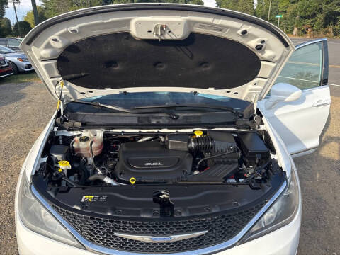 2017 Chrysler Pacifica Touring Plus