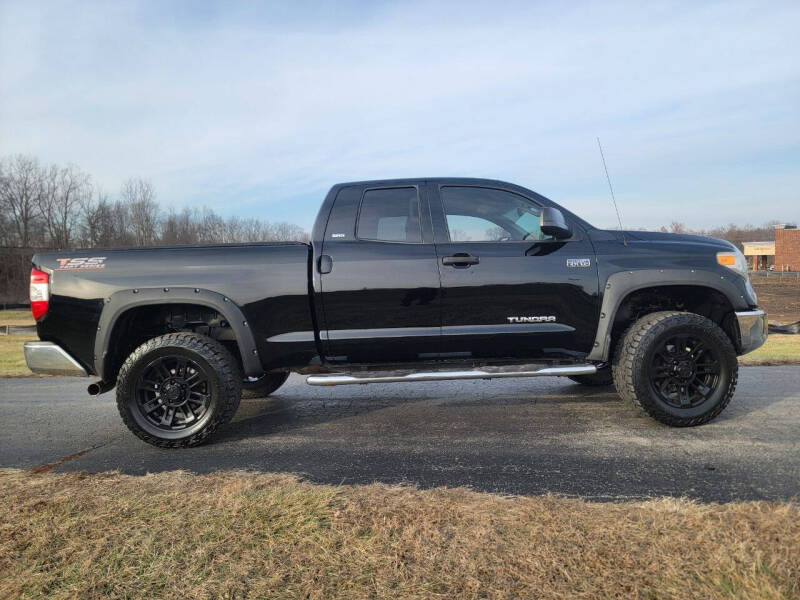 2015 Toyota Tundra SR5