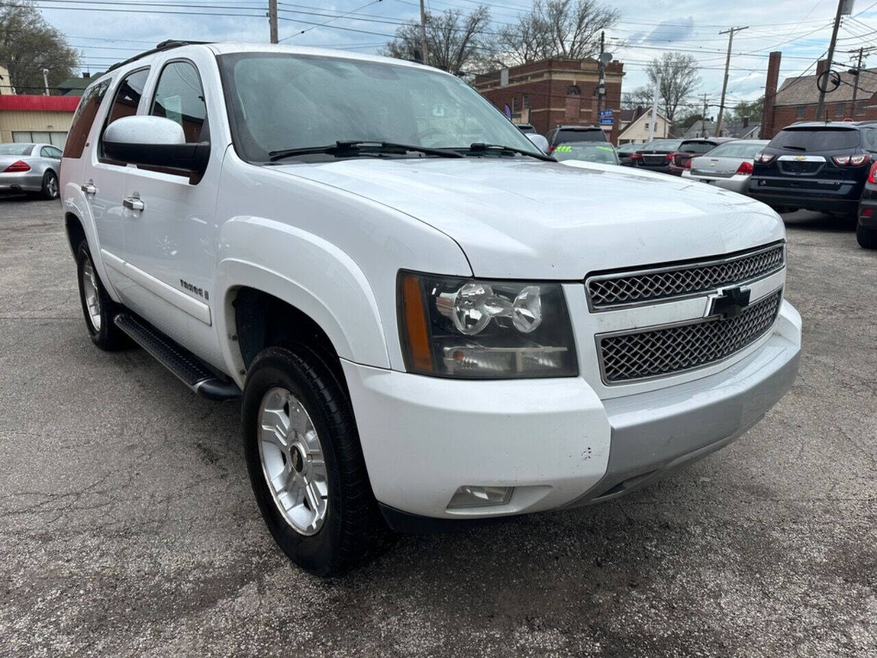 2008 Chevrolet Tahoe for sale at Kelly Auto Group in Cleveland, OH