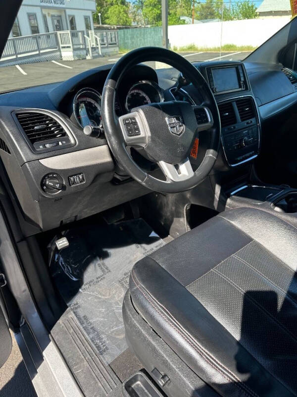 2015 Dodge Grand Caravan R/T