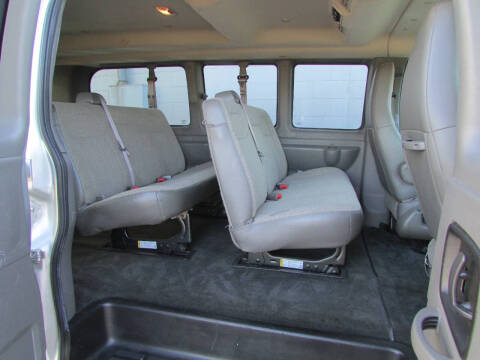 2017 Chevrolet Express LS 2500