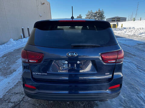 2019 Kia Sorento LX