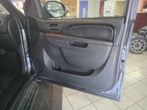 2011 Chevrolet Avalanche LS