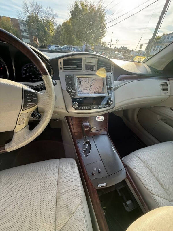 2011 Toyota Avalon