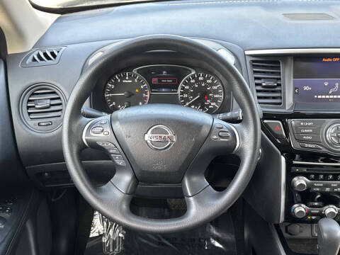 2020 Nissan Pathfinder S