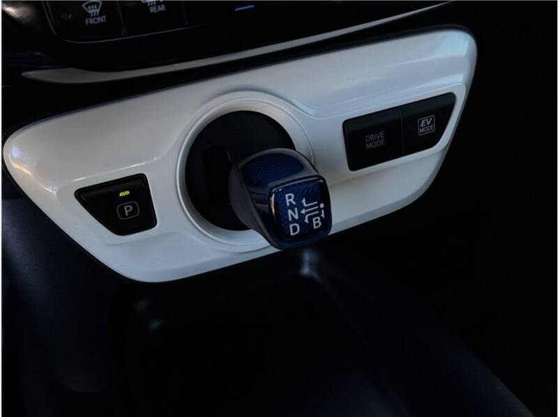 2016 Toyota Prius Two
