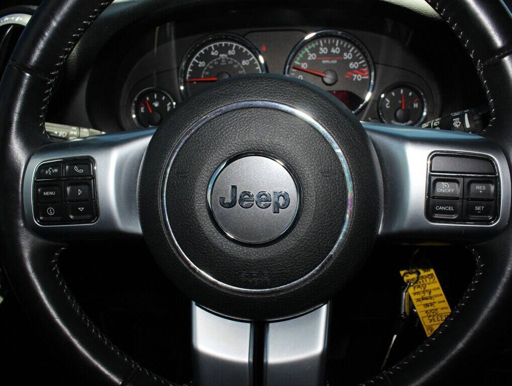 2016 JEEP Wrangler SUV / Crossover - $31,995
