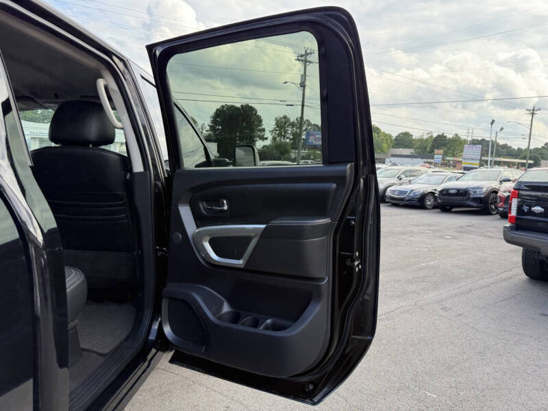 2017 Nissan Titan PRO-4X