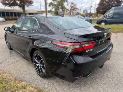2024 Toyota Camry SE
