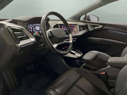 2024 Audi Q4 e-tron quattro Premium 55