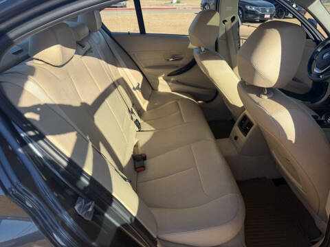 2015 BMW 3 Series 328i