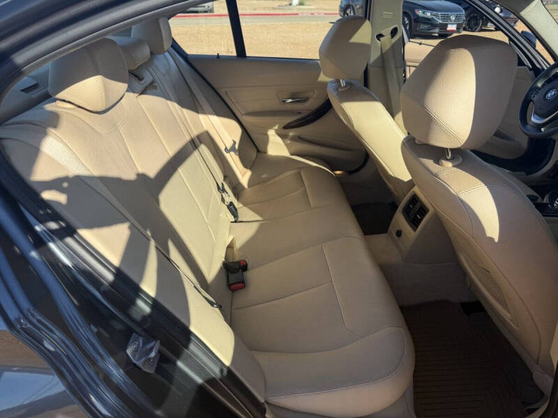 2015 BMW 3 Series 328i