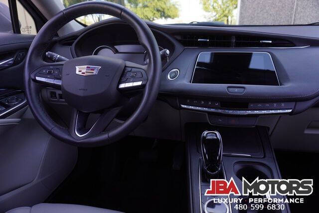 2023 Cadillac XT4 Luxury