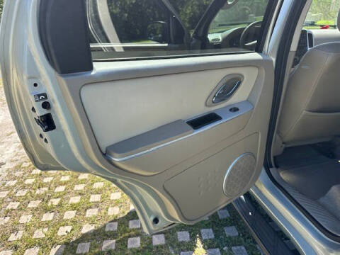 2005 Mercury Mariner