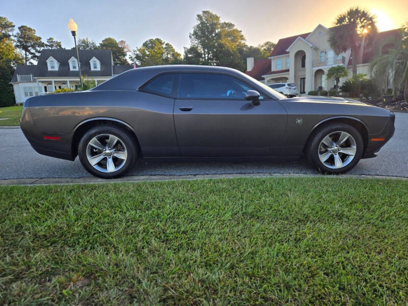 2015 Dodge Challenger SXT