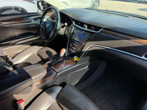 2013 Cadillac XTS Luxury Collection