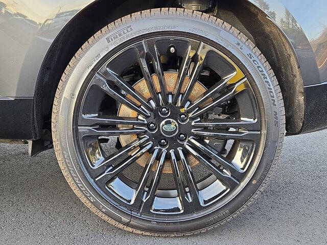 2025 Land Rover Range Rover P530 SE