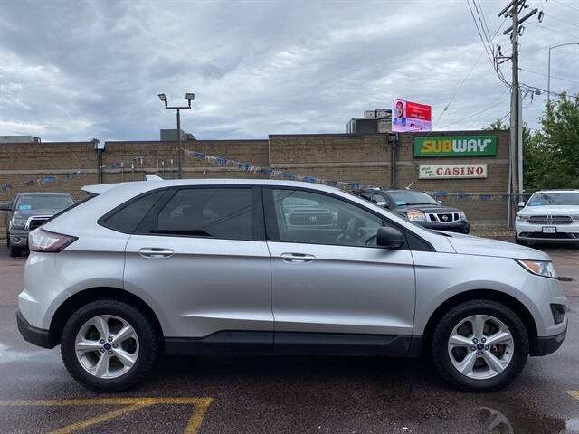 2017 Ford Edge SE