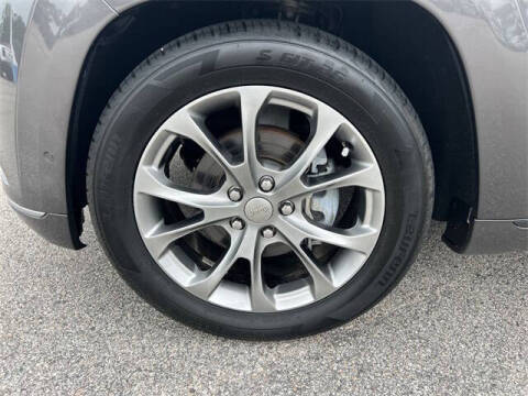 2019 Jeep Grand Cherokee Summit