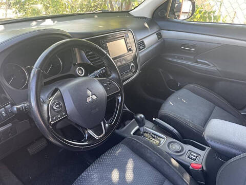 2016 Mitsubishi Outlander