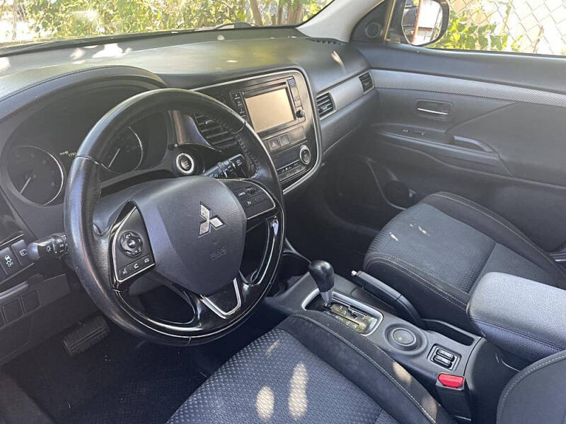 2016 Mitsubishi Outlander